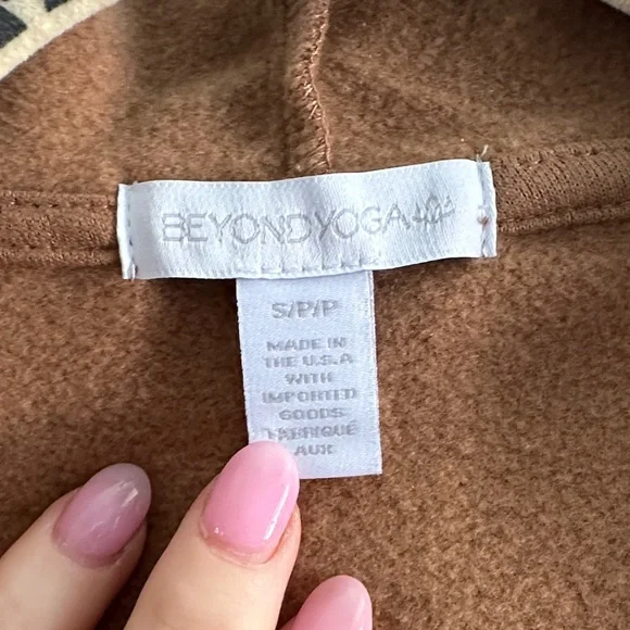 Beyond Yoga Women's Jacket NWT - Picture 4 of 6
